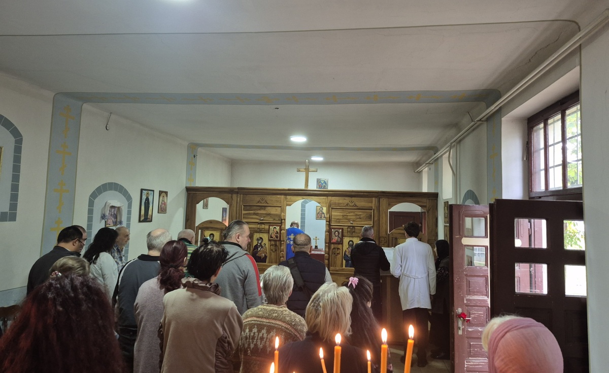 Света литургија у болничкој капели